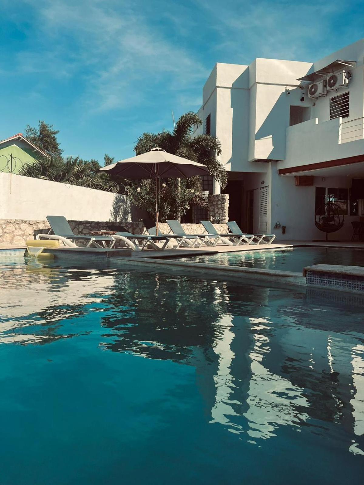 ホテル Boca Simon Vacation Curacao ウィレムスタッド エクステリア 写真